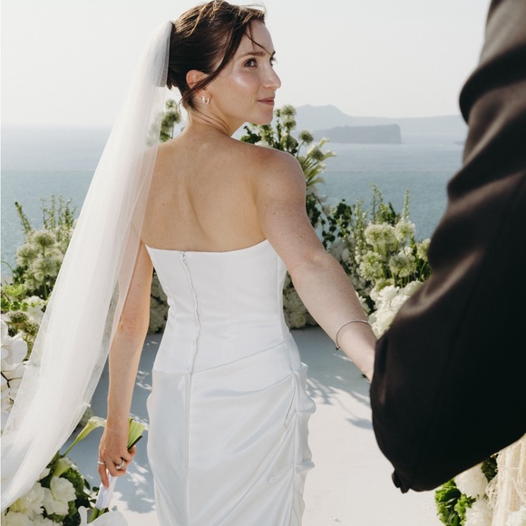 Beautiful Alexandra Grecco Cathedral Signature Veil - Picture 7 of 8